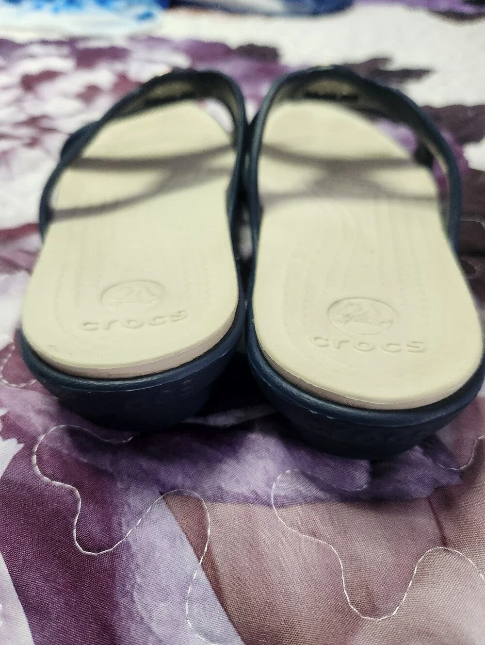 Crocs Sanrah Beveled Circle Wedge Sandals Size 7